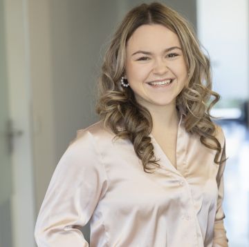 Nadja Dünser, Buchhaltung, Bludenz